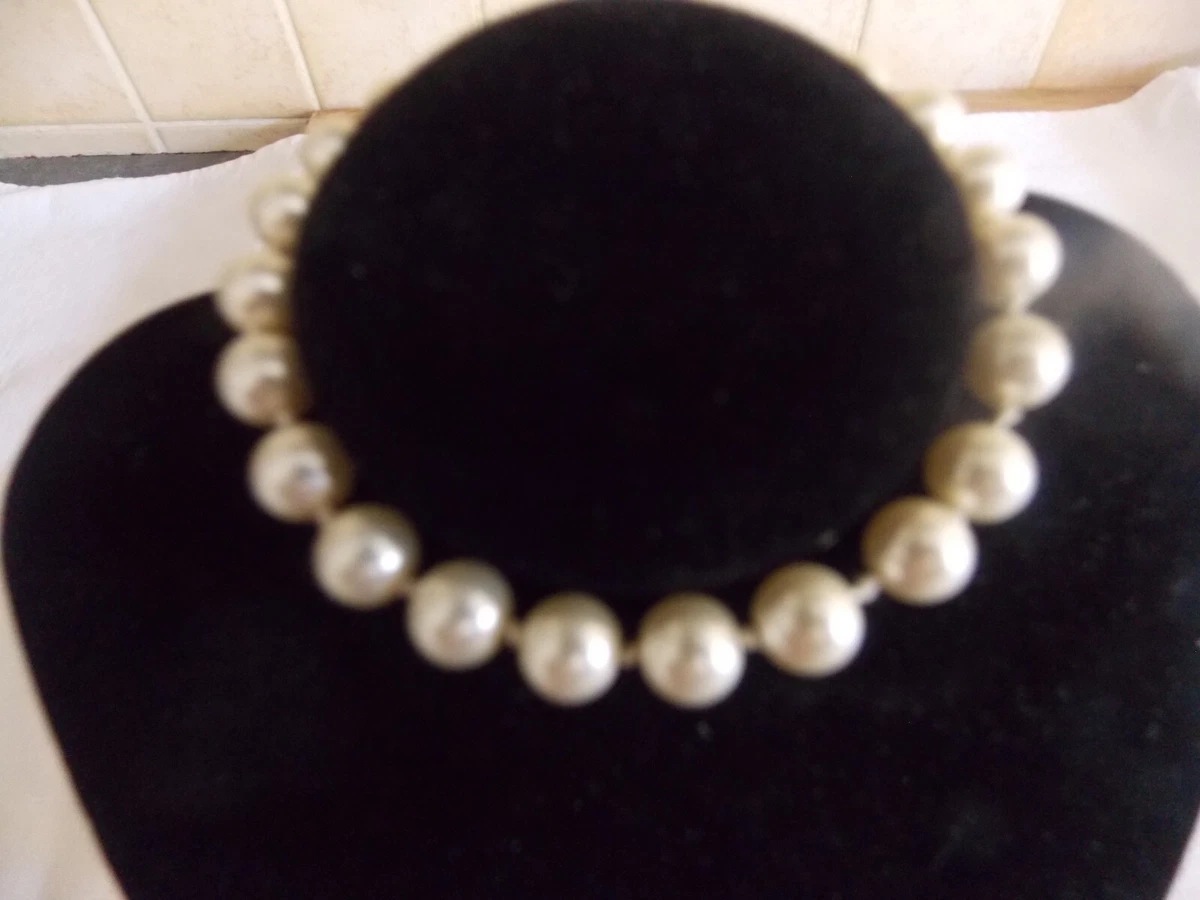 Collier Vintage Ras Du Cou En Perles Nacrées - Fermoir Argenté, Bon État, Sans Marque