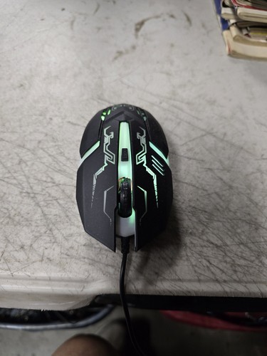 LVLUP Pro Gaming Mouse w/DPI Switch & RGB LU737 - Picture 4 of 11