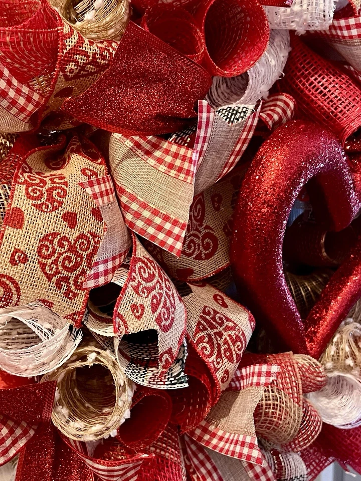 Valentine’s Day Wreath Handmade Quality Hearts Decor Mesh Wreath W Ribbons22x22 - Image 3 of 4