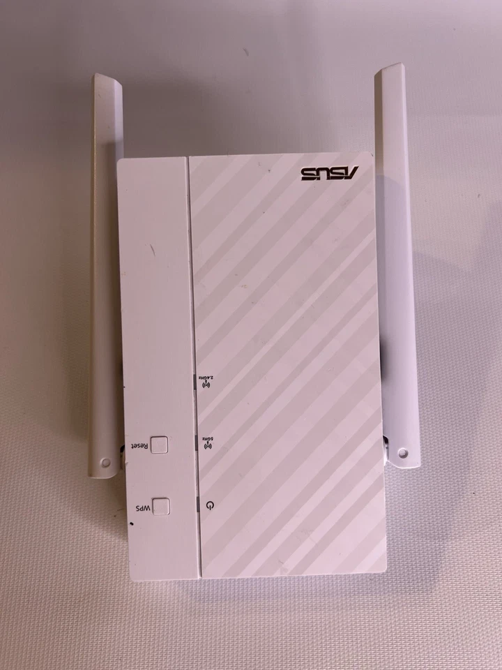 Asus RP-AC55 Blanco Inalámbrico AC1200 Doble Banda Repetidor WiFi Extensor Foto 2 de 3