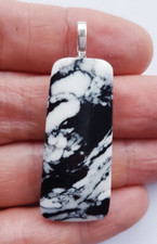 24.55 cts RARISSIME Pendentif Turquoise White Buffalo Nevada