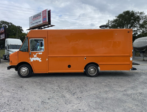 Food Truck 1999 freightliner MT45