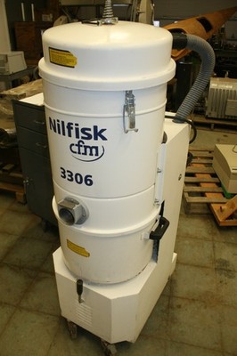 Nilfisk CFM 3306 Vacuum Dust Collector 460V 2.55kW 60 Hz 6.00 A