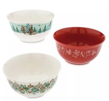 Disney Mixing Bowl Set of 3 Nested 2022 Vintage Christmas Mickey & Friends NWT