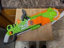 Nerf ZOMBIE Strike BRAINSAW Chainsaw Pump Action Blaster Gun Tested Blade Spins