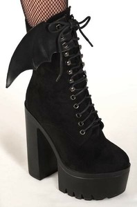 bat wing platform boots