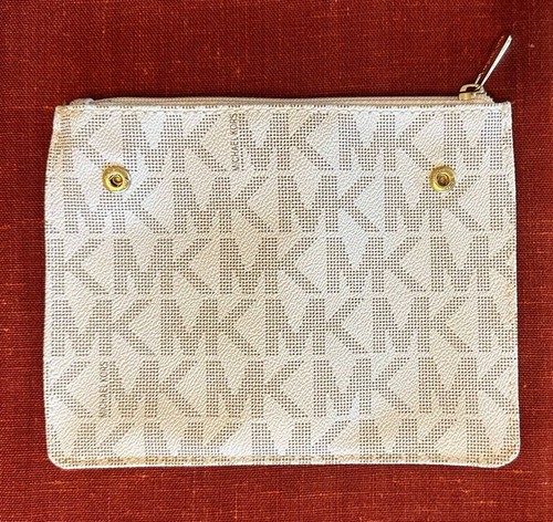 Bolso de Mano Michael Kors Perforado Hamilton Convertible Borde de Cuero Tostado Crema - Imagen 14 de 15