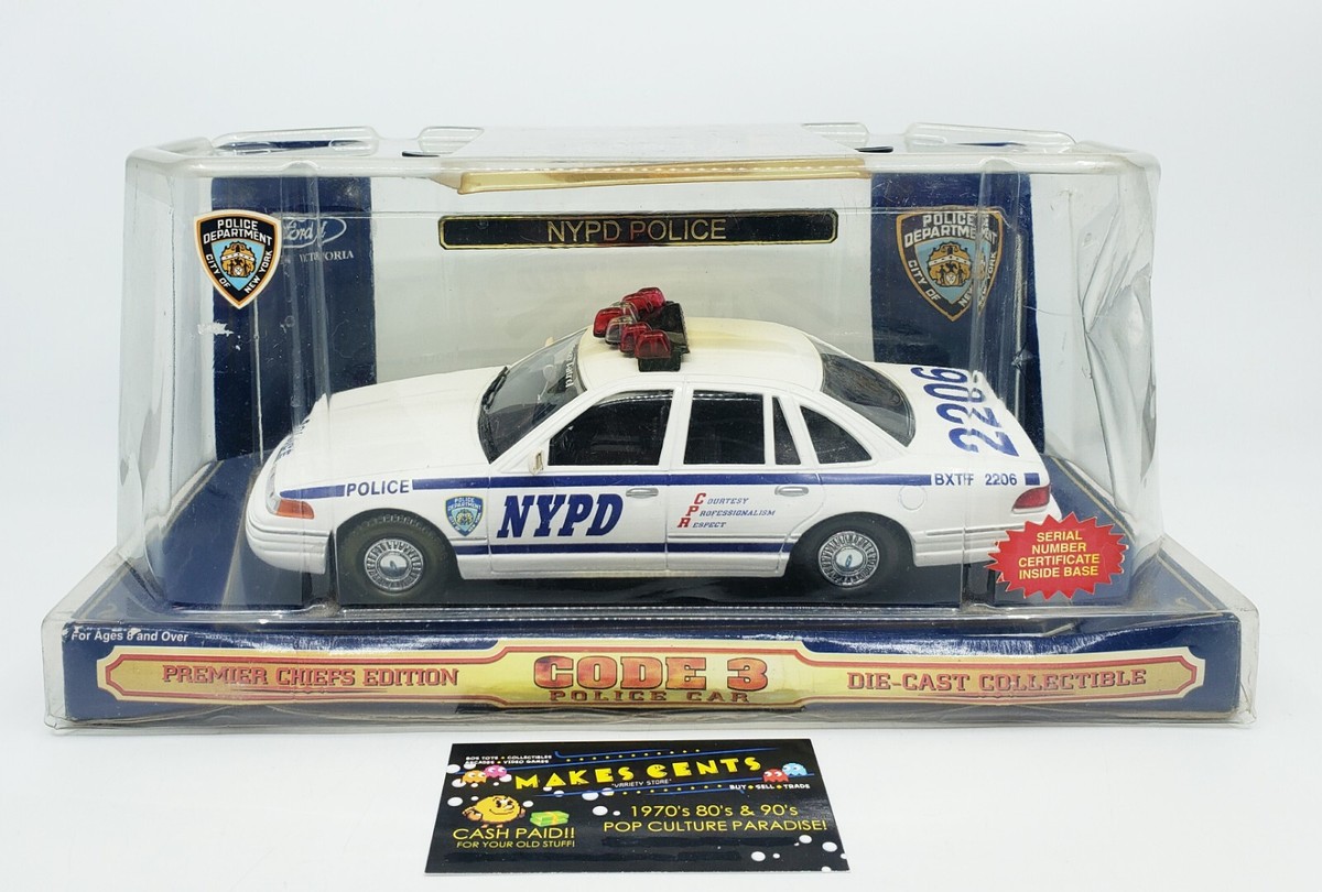 Code 3 Premier Chiefs City Of New York NYPD Police Car &amp; Patch 