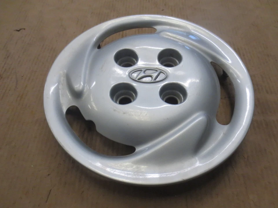 Tapacubos Hyundai Accent 1995 95 1996 96 cubierta de rueda tapacubos 13" fabricante de equipos originales usado 55531 Foto 2 de 4
