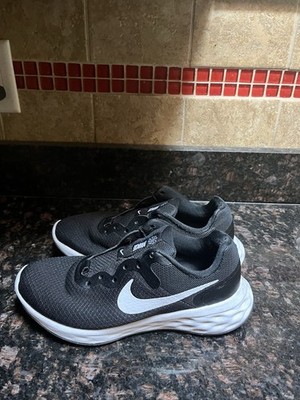 Size 7 - Nike Revolution 6 Next Nature Black White W