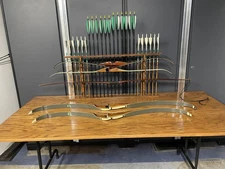 Vintage Bows Set 5 w/arrows (3) Bear Glass (1) Ben Pearson (1) Apache (1) wood