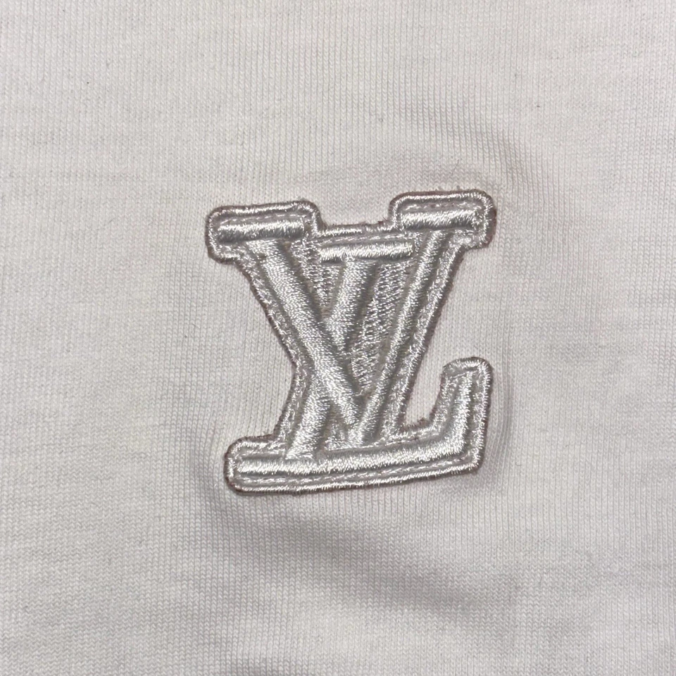 Louis Vuitton Men’s Embroidered Long Sleeve Shirt Size Large - Image 2 of 4