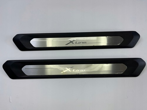 Side skirt trim