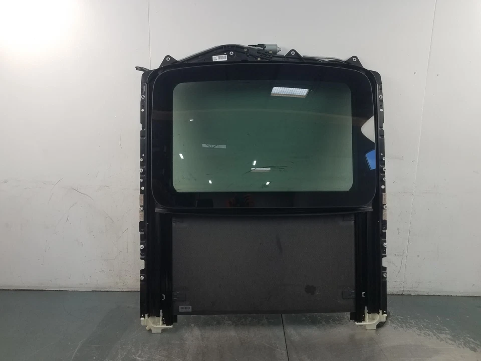 BMW M5 F10 2013 montaje de techo corredizo #3439 O3 Foto 2 de 4