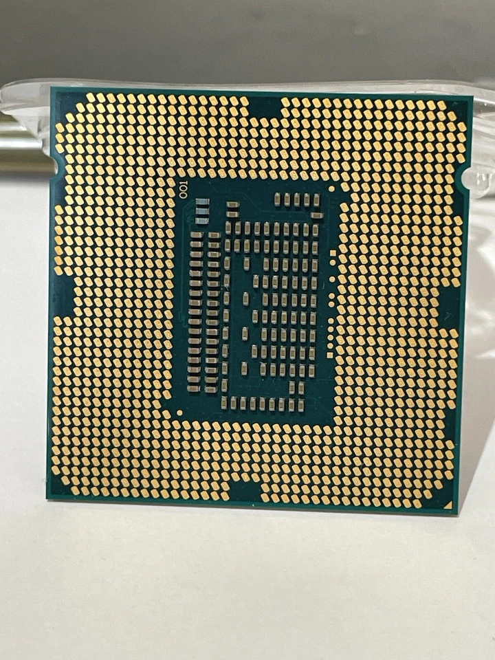 Intel Core i5 3570 3,4 GHz (funktioniert) mit Arctic Mx4 Wärmeleitpaste - Bild 3 von 3