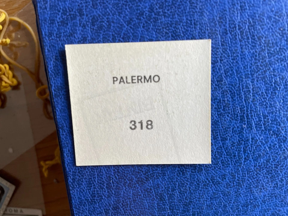 CREMA FIGURINE 1977/78 PALERMO FAVALLI BRIGNANI ERRORE SCAMBIO NOME 318 *** - Immagine 2 di 2
