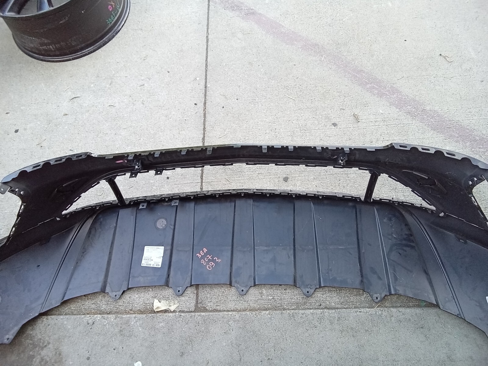 2021-2022 Bentley Bentayga Gen 2 BY636-2 Front Bumper Cover 36A807103 OEM (W2)