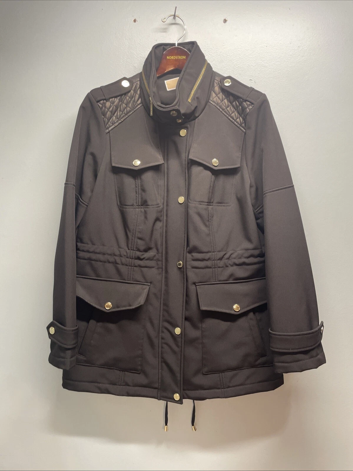 Giacca Michael Kors donna grande collo alto cappuccio arrotolabile nero con oro