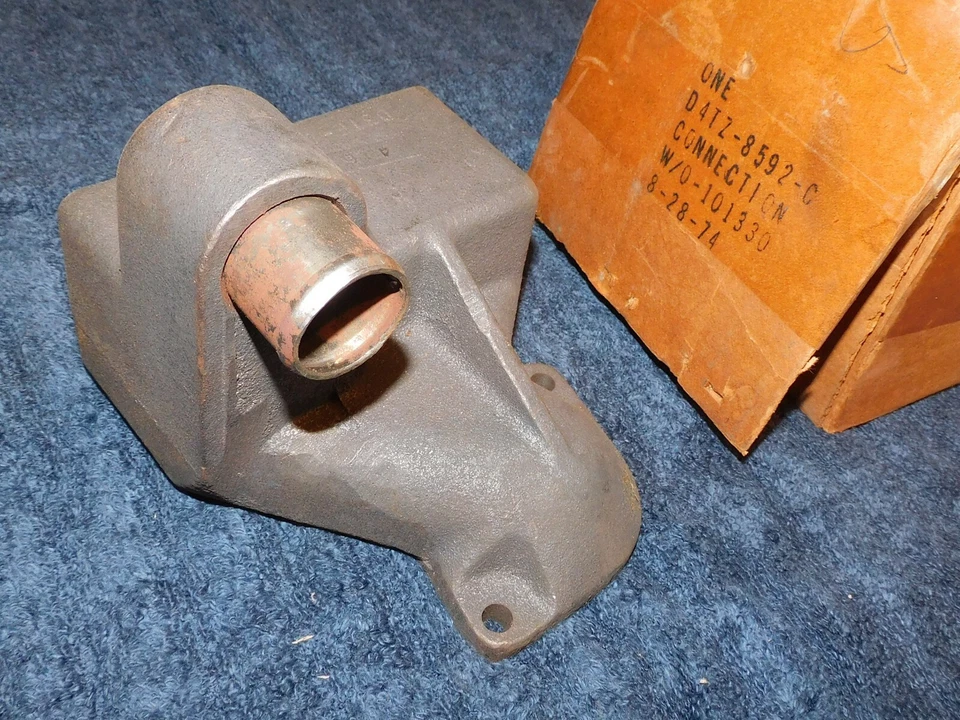 Camión Ford M450 M500 1974-1976 nuevo 460 doble termostato carcasa conector de agua Foto 3 de 4