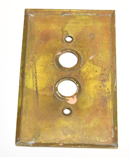 VINTAGE PUSH BUTTON BRASS COVER SWITCH PLATE 13 - Picture 2 of 2