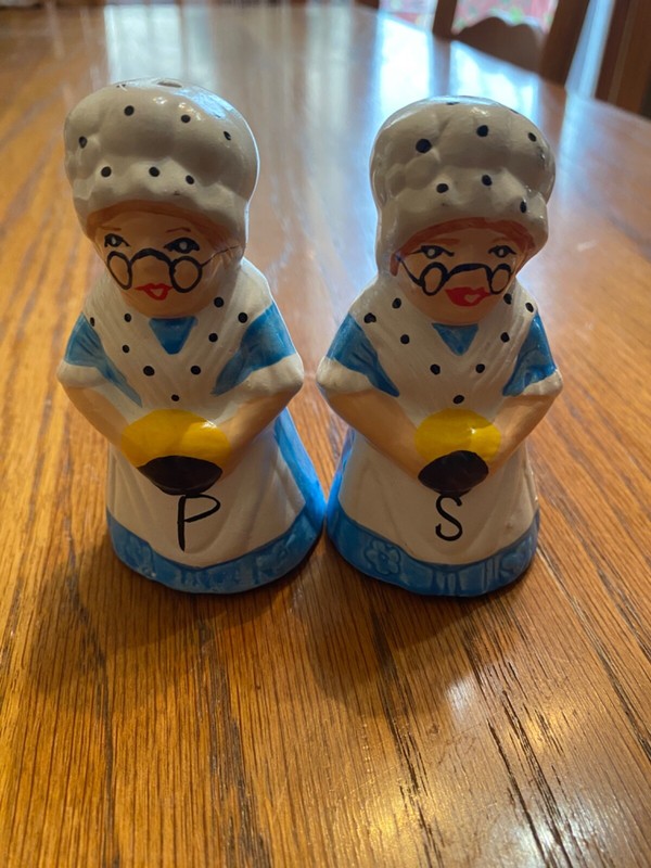 Salt and pepper shakers-Grannies