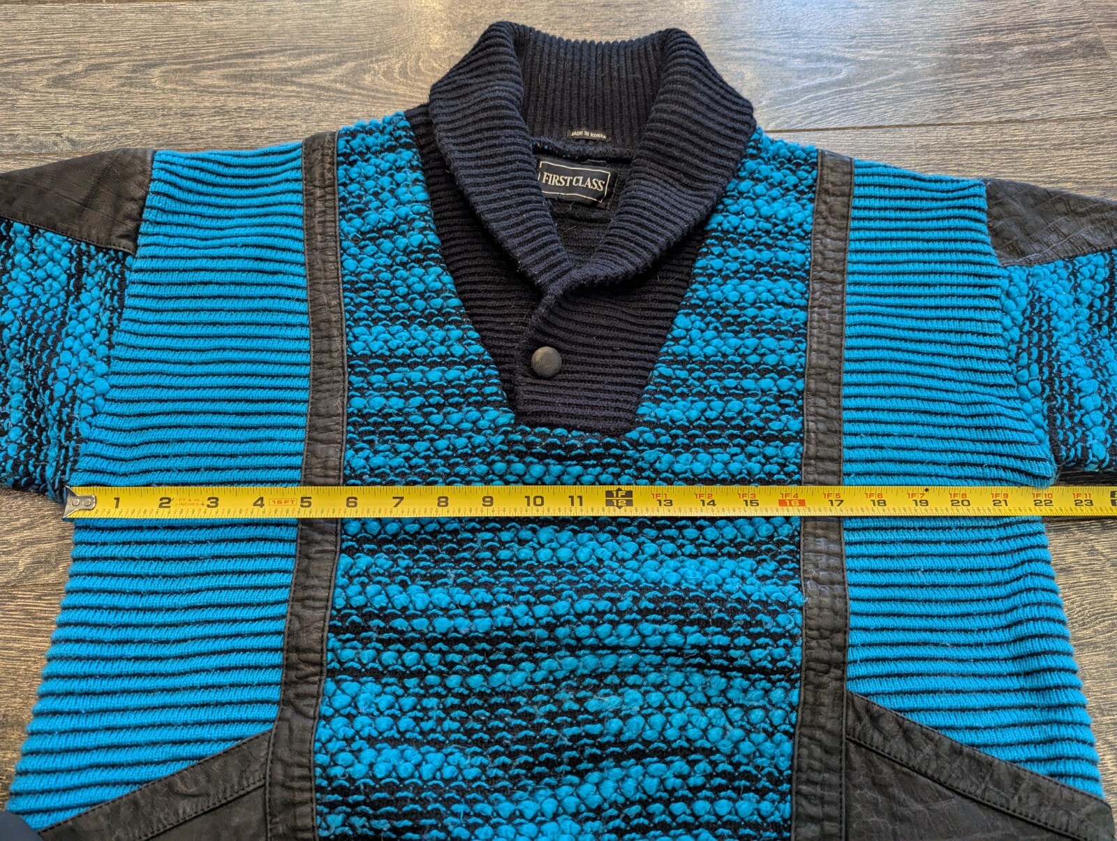 Vintage First Class Blue/Black Pattern Chunky Kni… - image 9