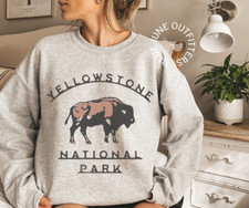YELLOWSTONE CREWNECK SWEATSHIRT  RETRO YELLOWSTONE NATIONAL PARK  BUFFALO