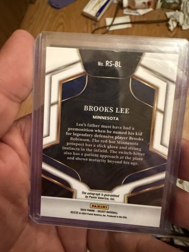 Brooks Lee 2023 Panini Select - Rookie Signatures #RS-BL - Autographed RC - Picture 2 of 2
