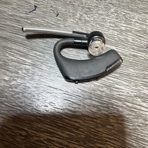 Plantronics Voyager Legend Wireless Bluetooth Headset ONLY - Picture 2 of 3