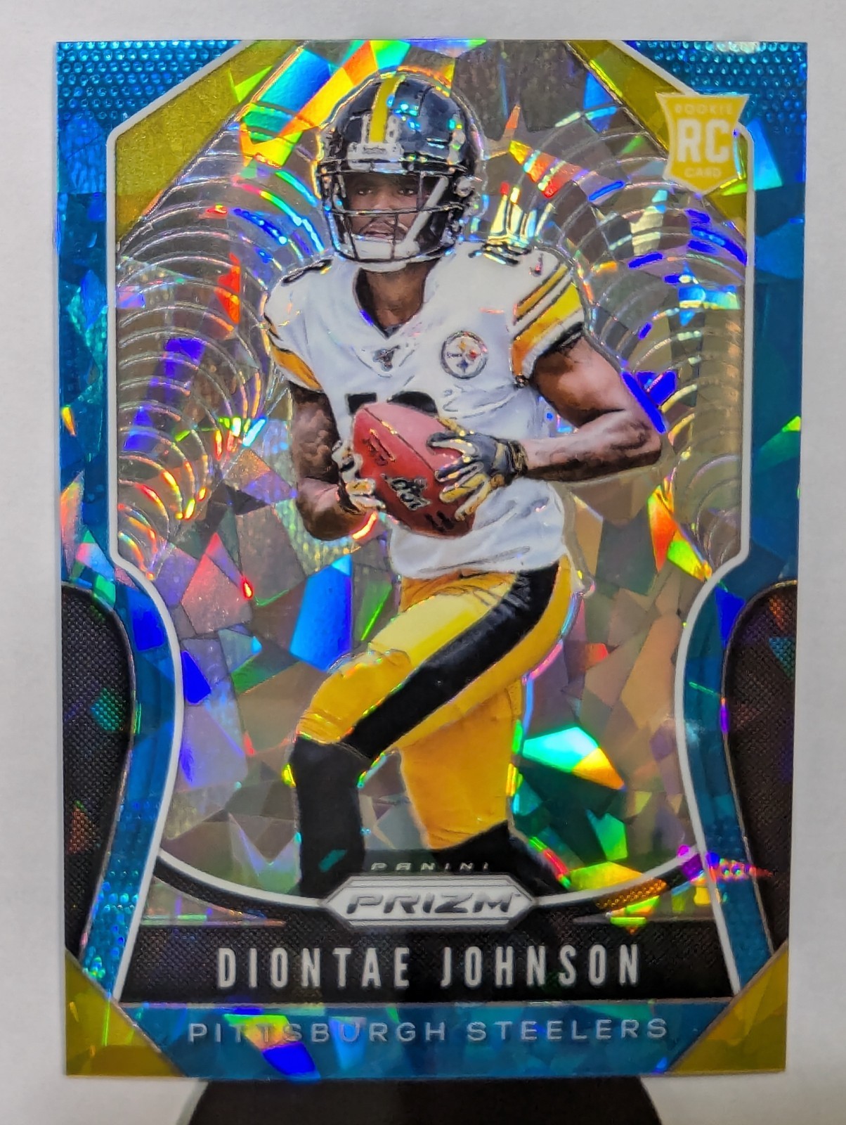 2019 Panini Prizm - Rookies Diontae Johnson #352 Blue Ice Prizm /99 (RC)