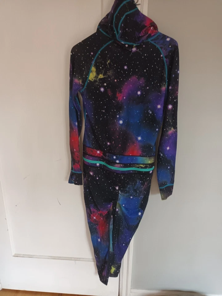 Airblaster Traje Ninja Mujer Talla Pequeña Patrón Galaxy, Multicolor, Con Capucha Foto 2 de 4