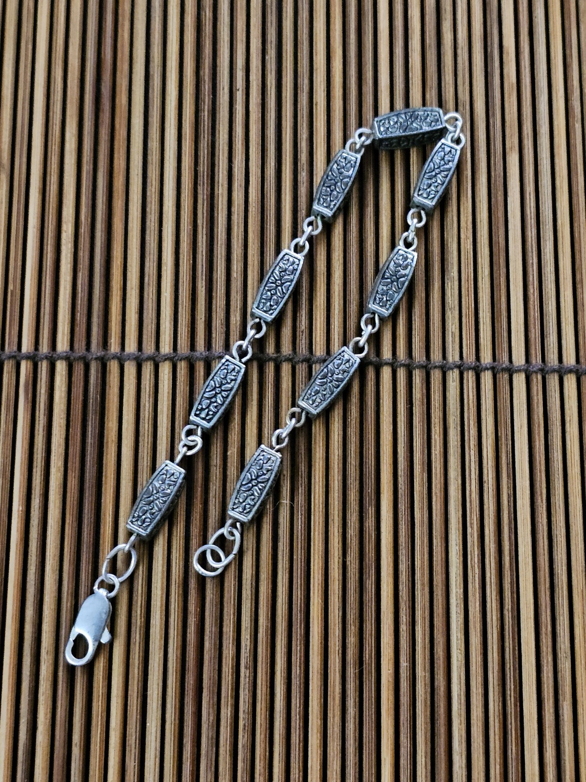 Sterling Silver Flower Patterned Bracelet (Vintag… - image 6