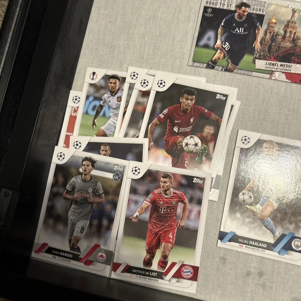 Lionel Messi y Leroy Sane PSA 10!! ¡Lote de otras tarjetas Messi y tarjetas surtidas!  Foto 4 de 4