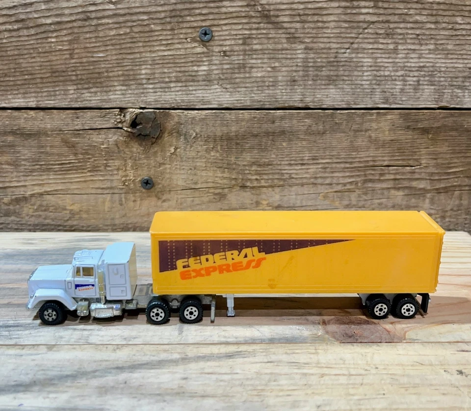 Road Champs 1982, Federal Express, semirremolque y remolque, escala 1:64, diecast Foto 3 de 4