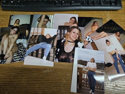 Pretty Lady Pictures 1990's VINTAGE  3.5 X 5''  10 pictures strip tease  $24.99 F