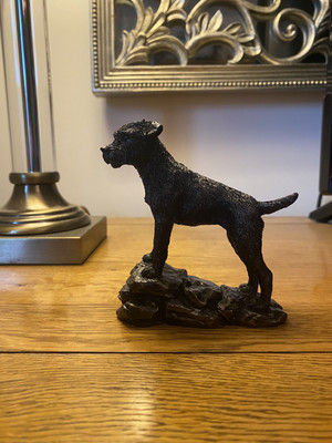 Border Terrier - auf Felsen / Figur / Ornament / Bronze / Hunde - Terrier