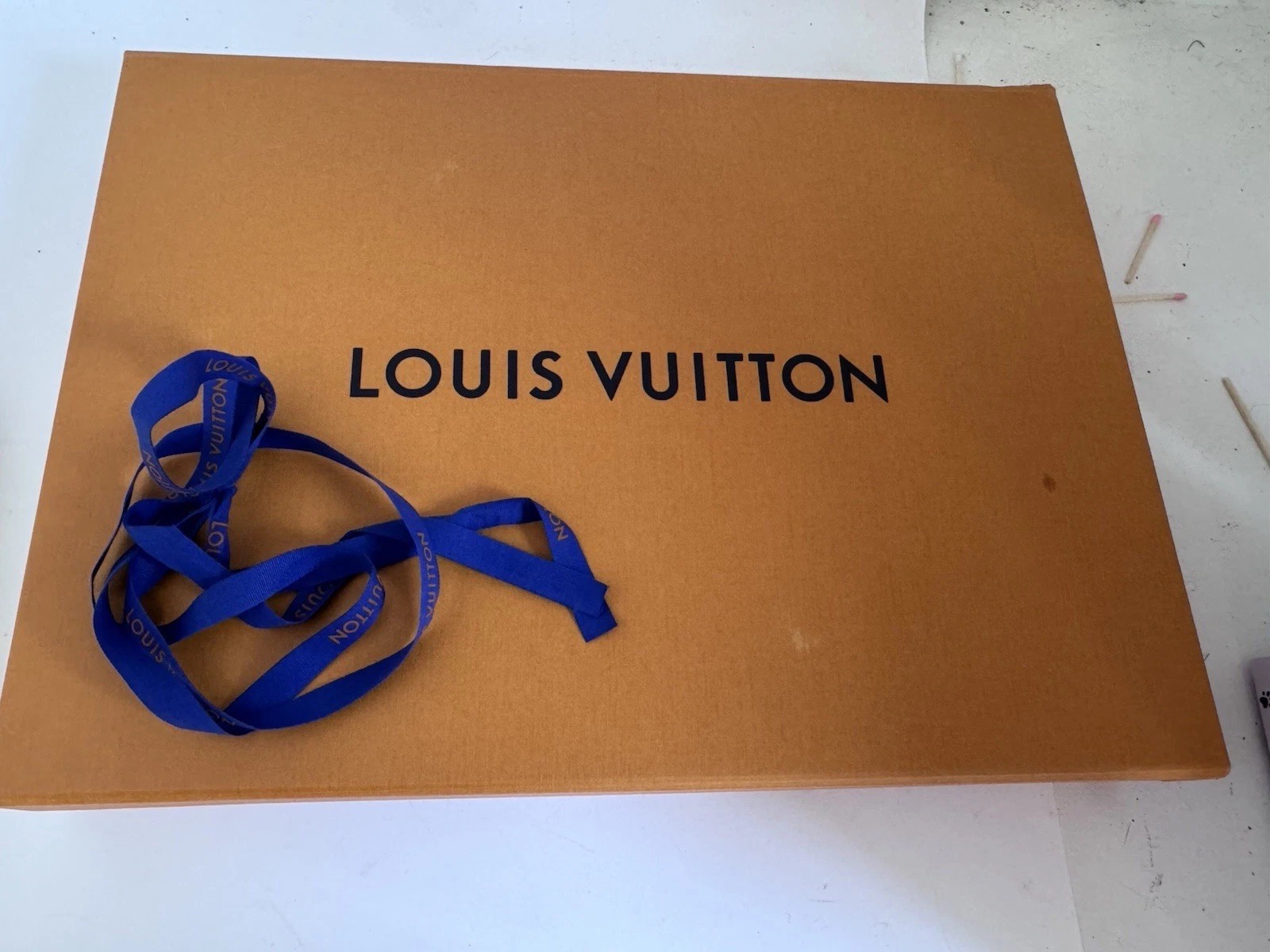 louis vuitton Authentic Large box empty - image 1