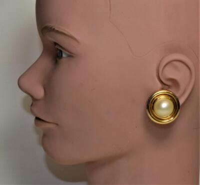Vintage 50s Gestempelt Ciner Goldfarbig Kunstperle Runde Form Ohrstecker