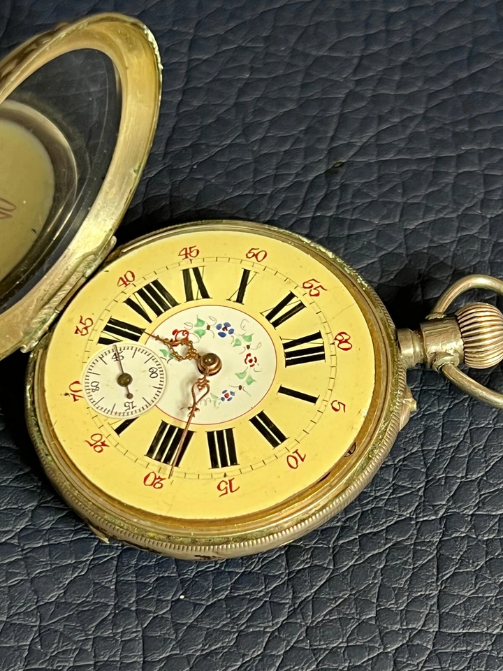 Antiguo Reloj Bolsillo Suizo de Caza Plateado Grabado Iglesia Esmalte Esfera Roma Foto 3 de 4