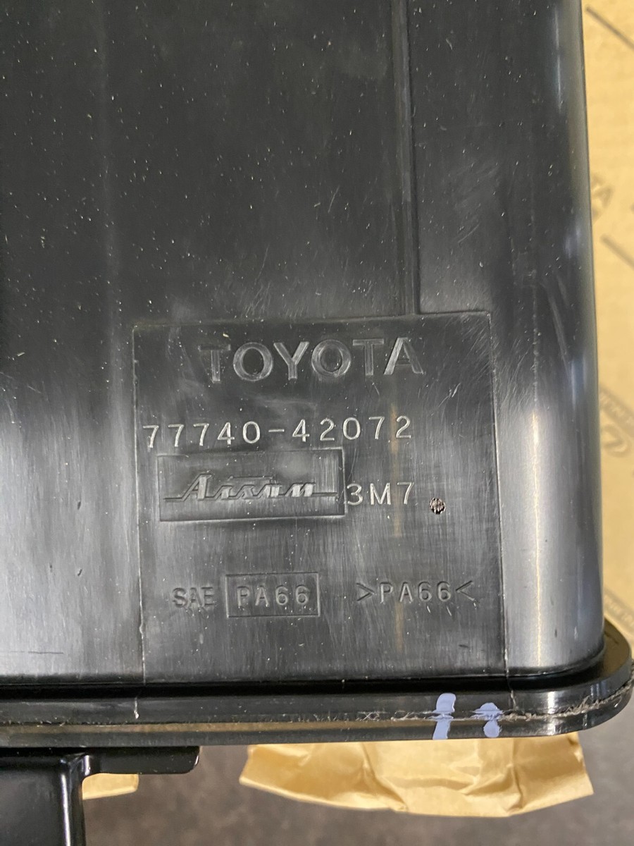 GENUINE TOYOTA 77740-42072 VAPOR CHARCOAL CANISTER FOR RAV4 2004
