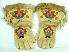 Native American BEADED FLORAL LADIES GLOVES