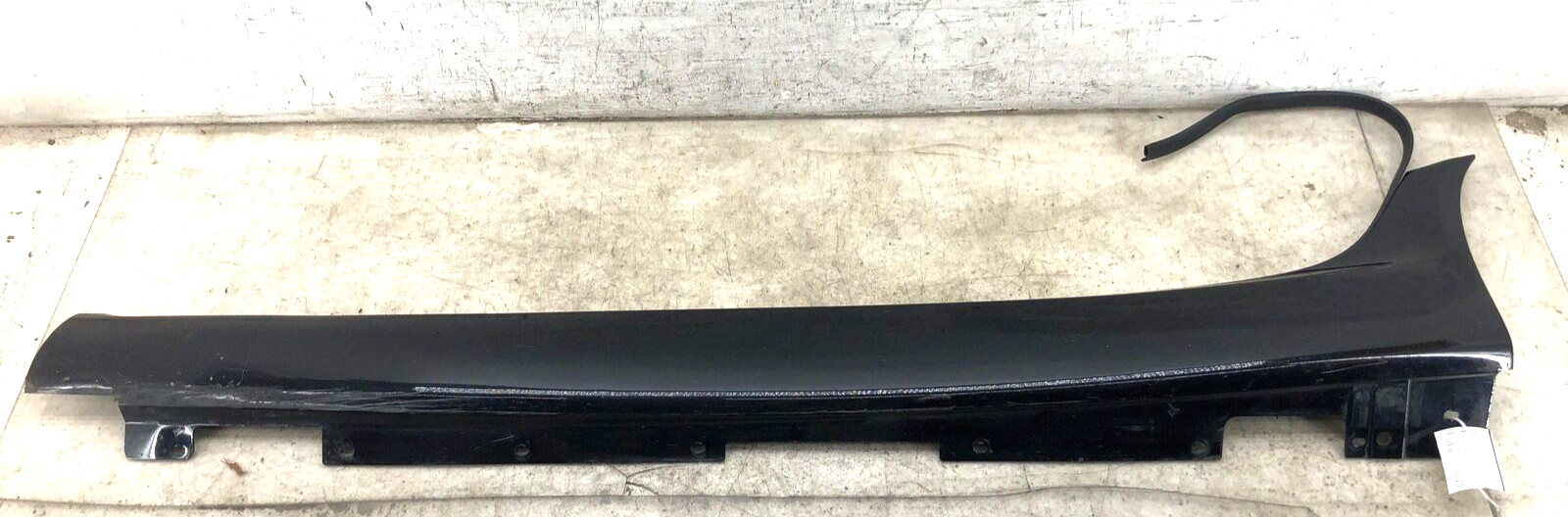 ASTON MARTIN RAPIDE *SCUFFS* LEFT ROCKER PANEL MOULDING SIDE SKIRT BLACK OEM