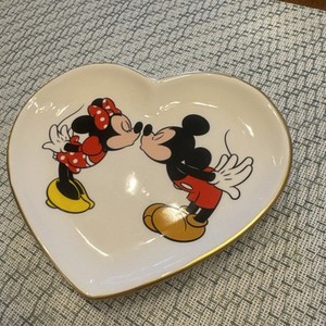 Disney Mickey & Minnie Mouse 5x6 1/2 Ceramic Heart Shaped Jewelry Dish 