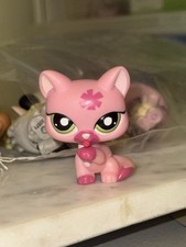 AUTHENTIC Littlest Pet Shop BUBBLEGUM PINK Paw Licking Cat GREEN Eyes LPS #1846