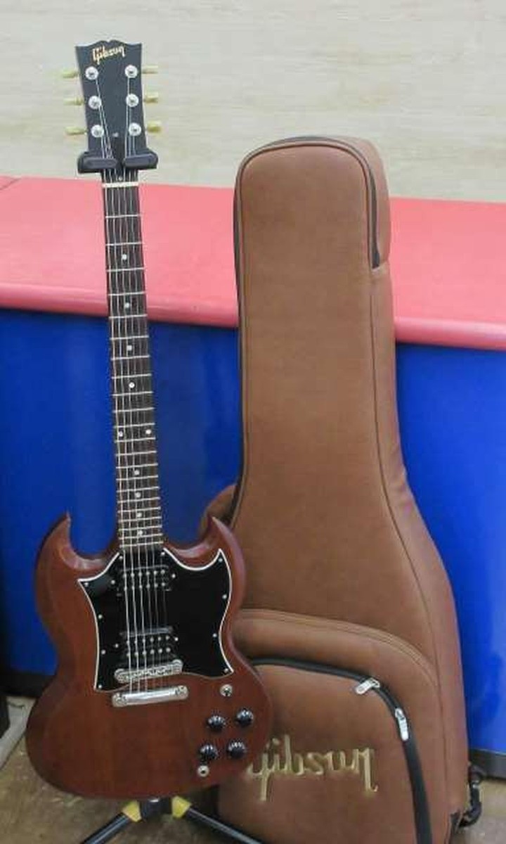 ギター Gibs SG tribute made in USA Gibson The Workhorse That Plays