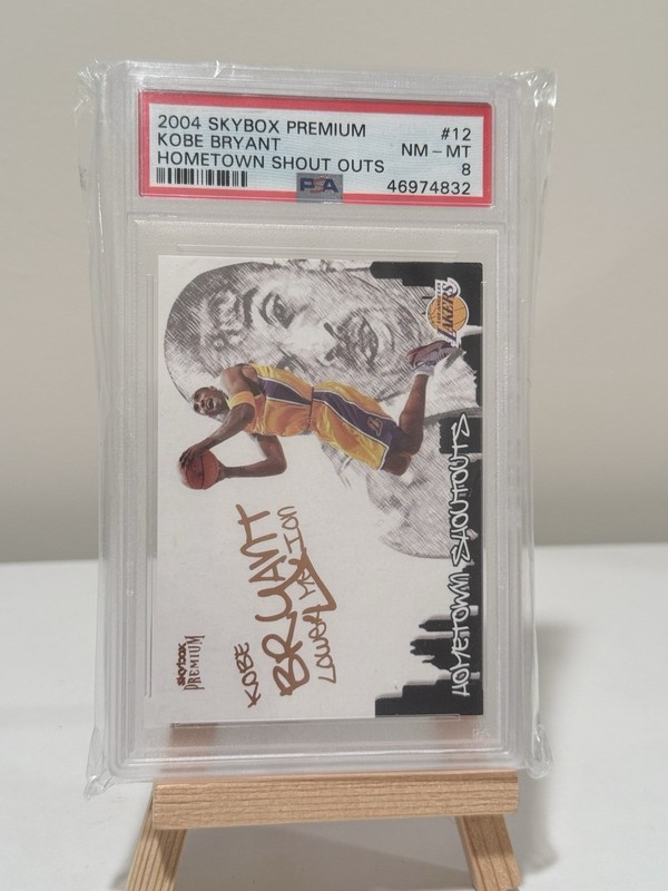 2004 Skybox Premium #12 Kobe Bryant Hometown Shout Outs 052/610 NM-MT PSA 8