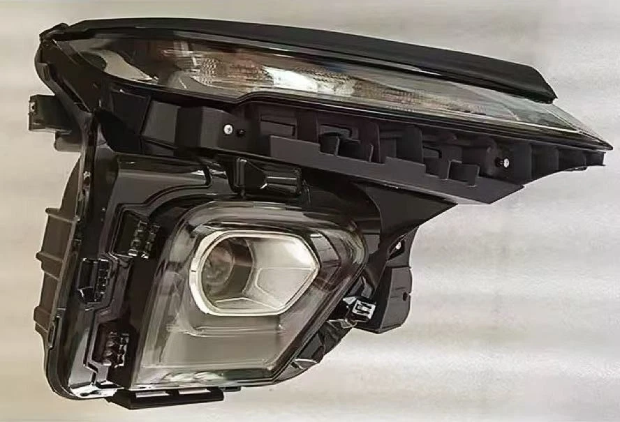 Faro proyector LED señal halógena pasajero Chevy Trailblazer 2024-2025 Foto 2 de 4