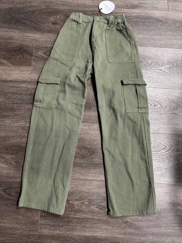 NWT Princess Polly Pawley Army Olive Green Cargo Khaki Pants Size 2