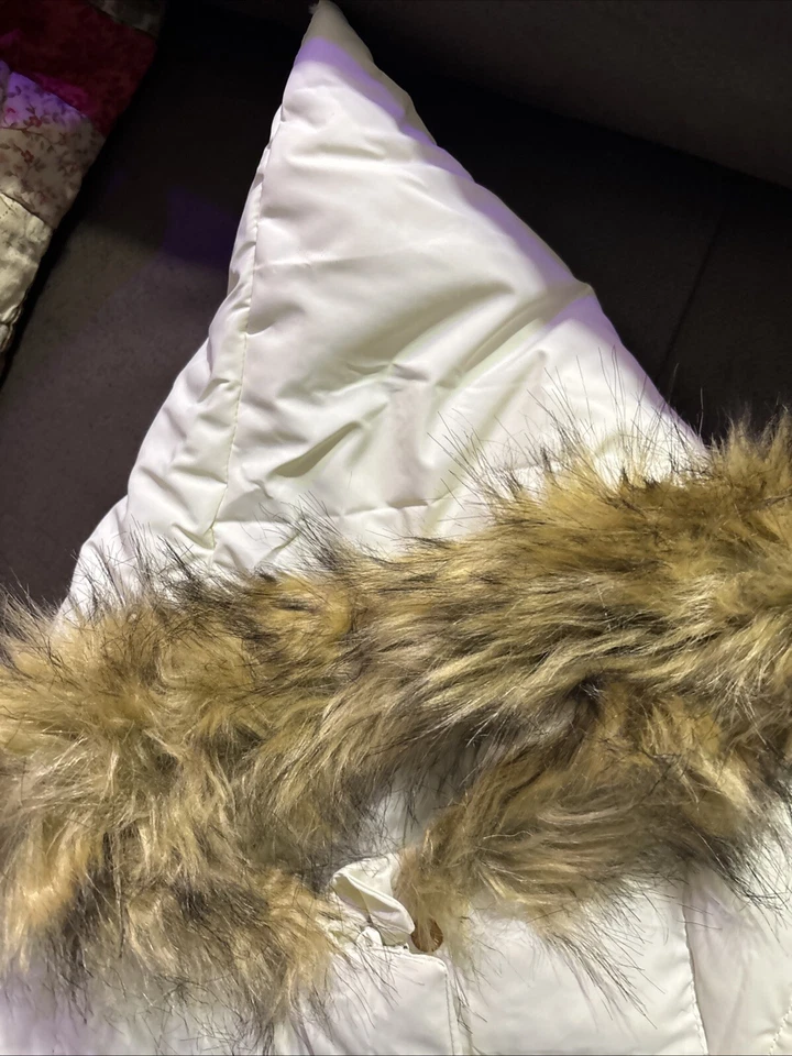 Chaqueta Denali Infantil Con Piel Real, Bebé Talla 70 Europea, que es 6/12 Meses Foto 4 de 4