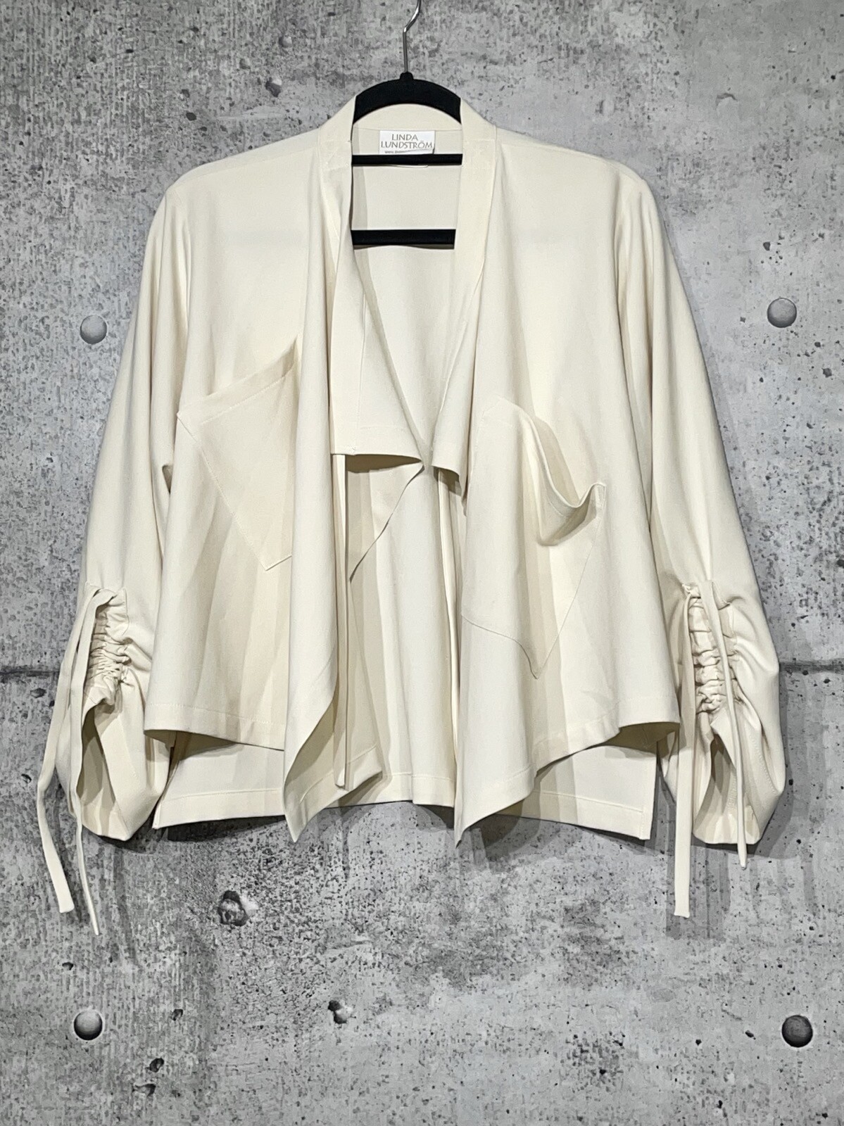 Linda Lundstrom Open Front Blazer 10 M Cream Jacket